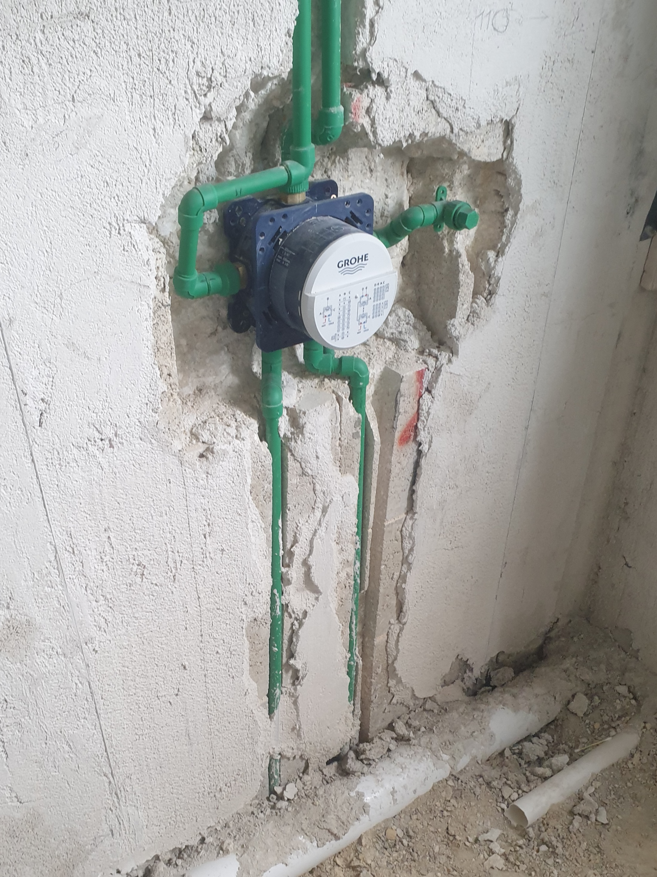 Shower plumbing Naxxar