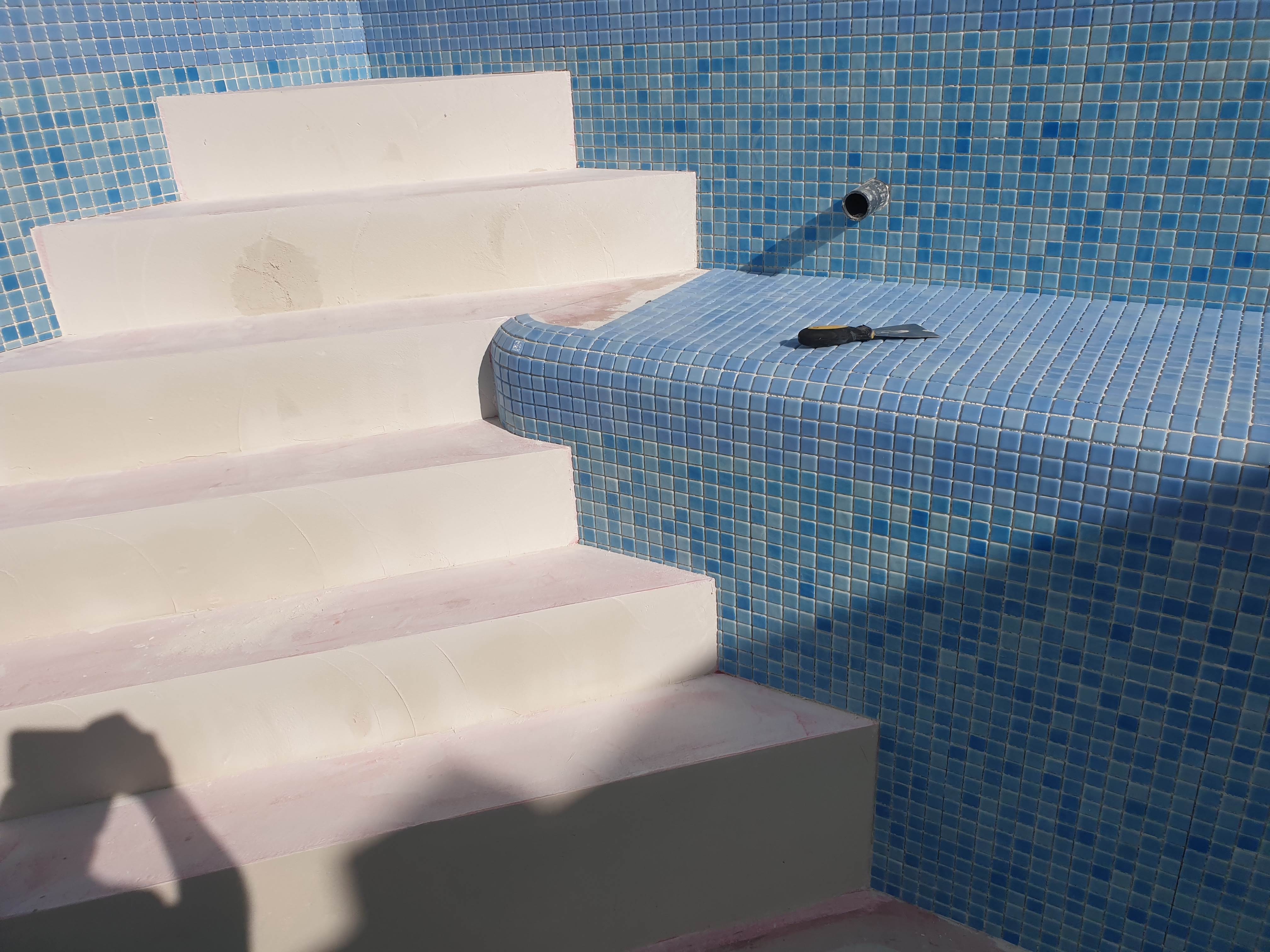 Pool Finishing & Tiling